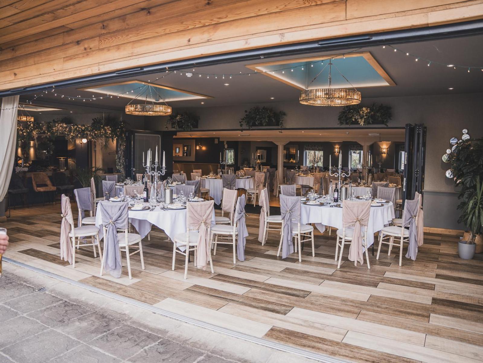 Crossways Hotel Wells Buitenkant foto The Barn at The Old Bridge Inn