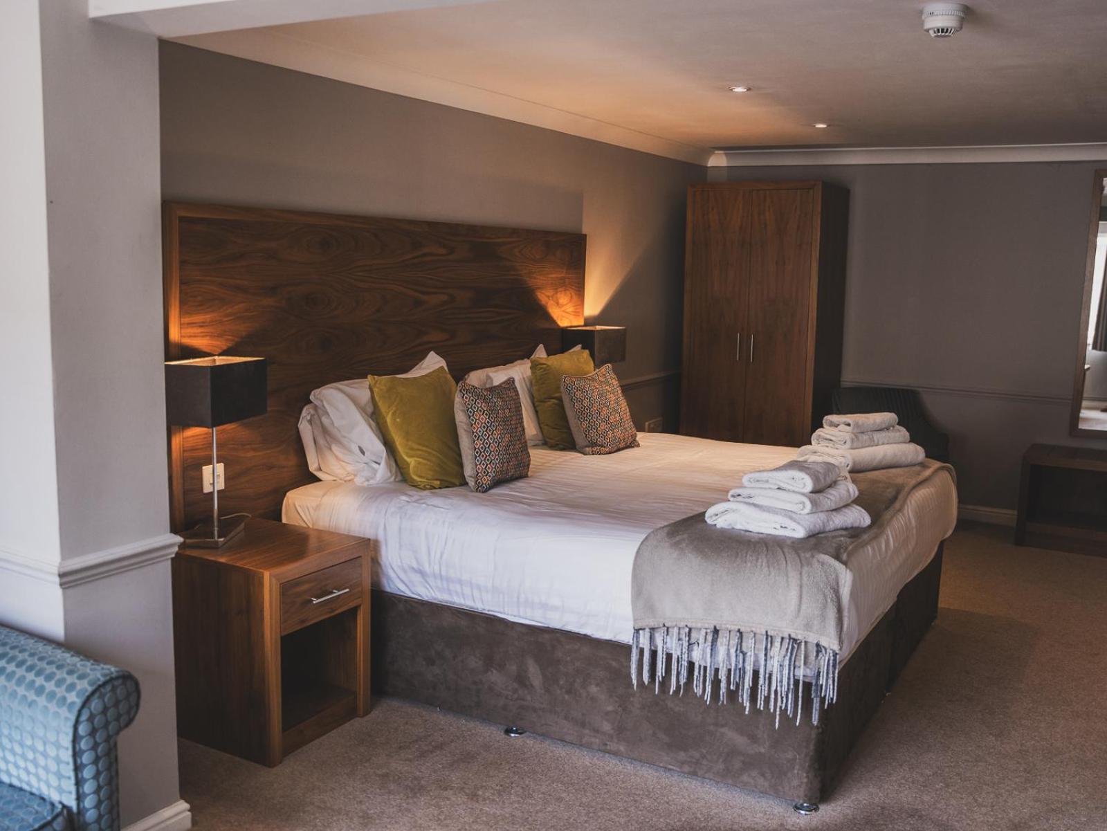 Crossways Hotel Wells Buitenkant foto A bedroom at The Old Vicarage Hotel
