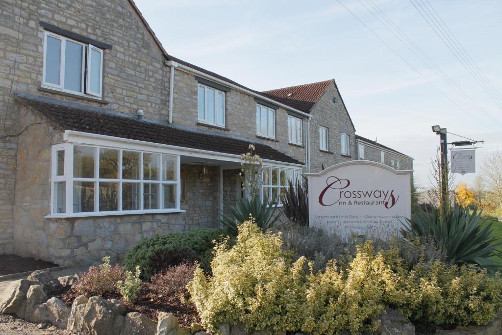 Crossways Hotel Wells Buitenkant foto Crossways Care Home